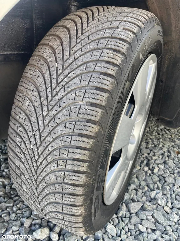 Toyota Corolla Verso - 29