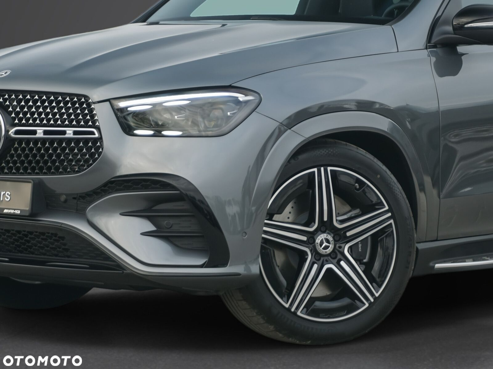 Mercedes-Benz GLE - 12