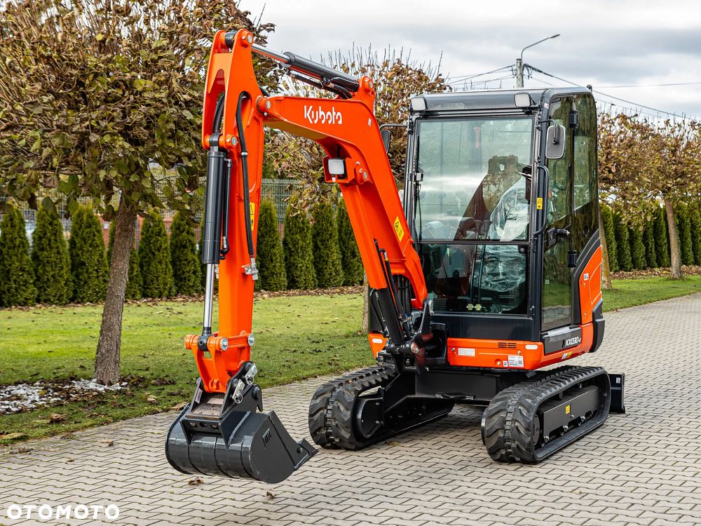 Kubota KX030-4 GL - 10