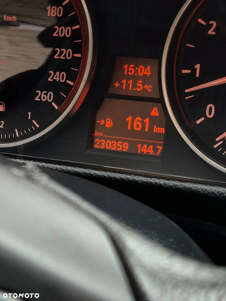 BMW Seria 3 - 25