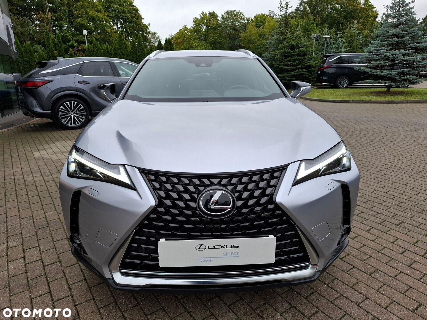 Lexus UX - 8