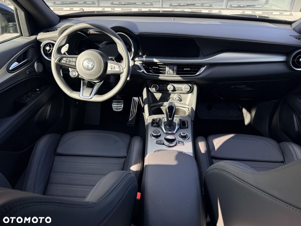 Alfa Romeo Stelvio - 21