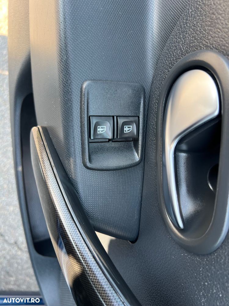 Dacia Sandero TCe 90 Laureate - 27