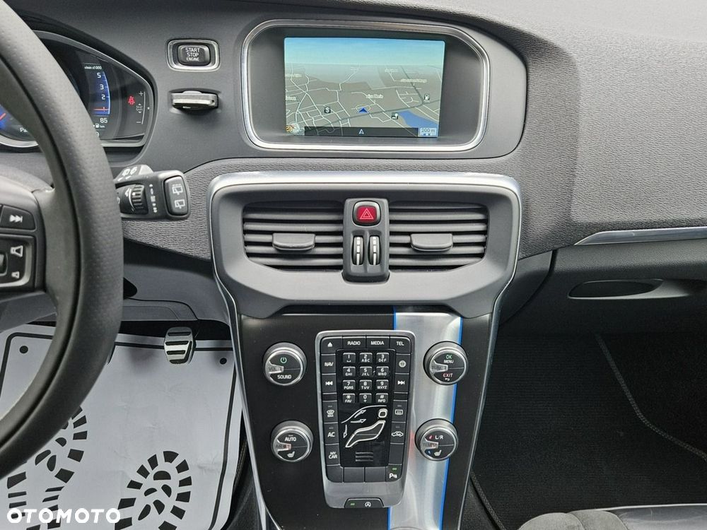 Volvo V40 D2 R-Design Momentum - 15