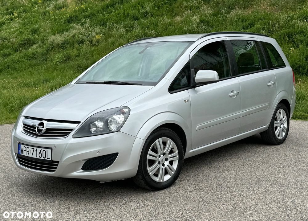 Opel Zafira 1.7 CDTI Essentia - 11
