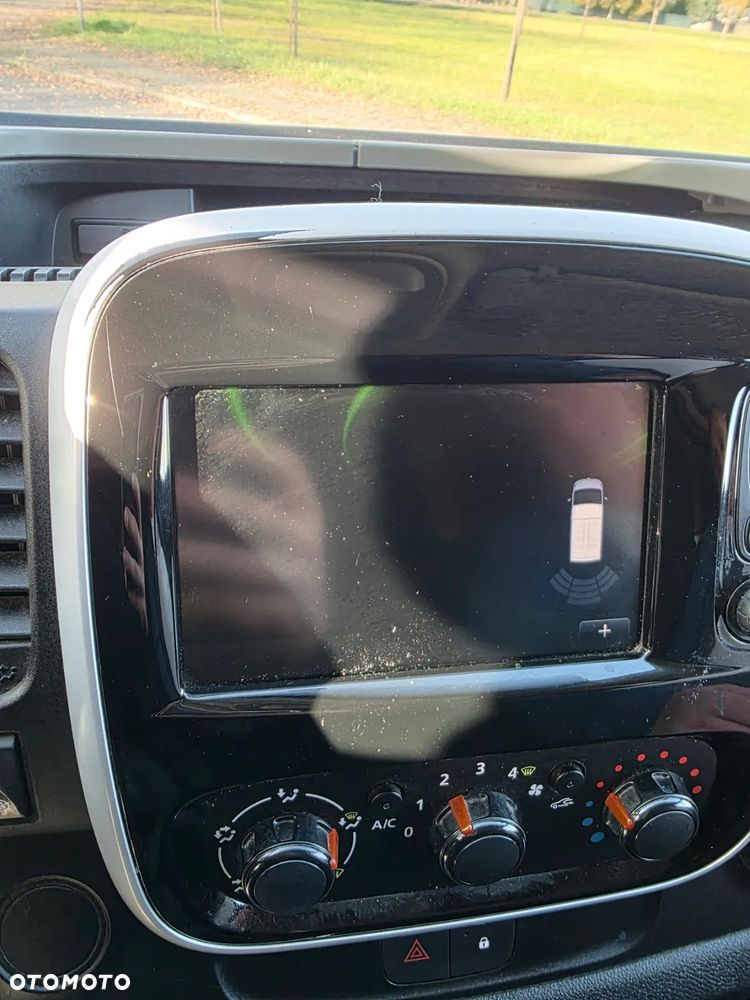 Renault Trafic - 17