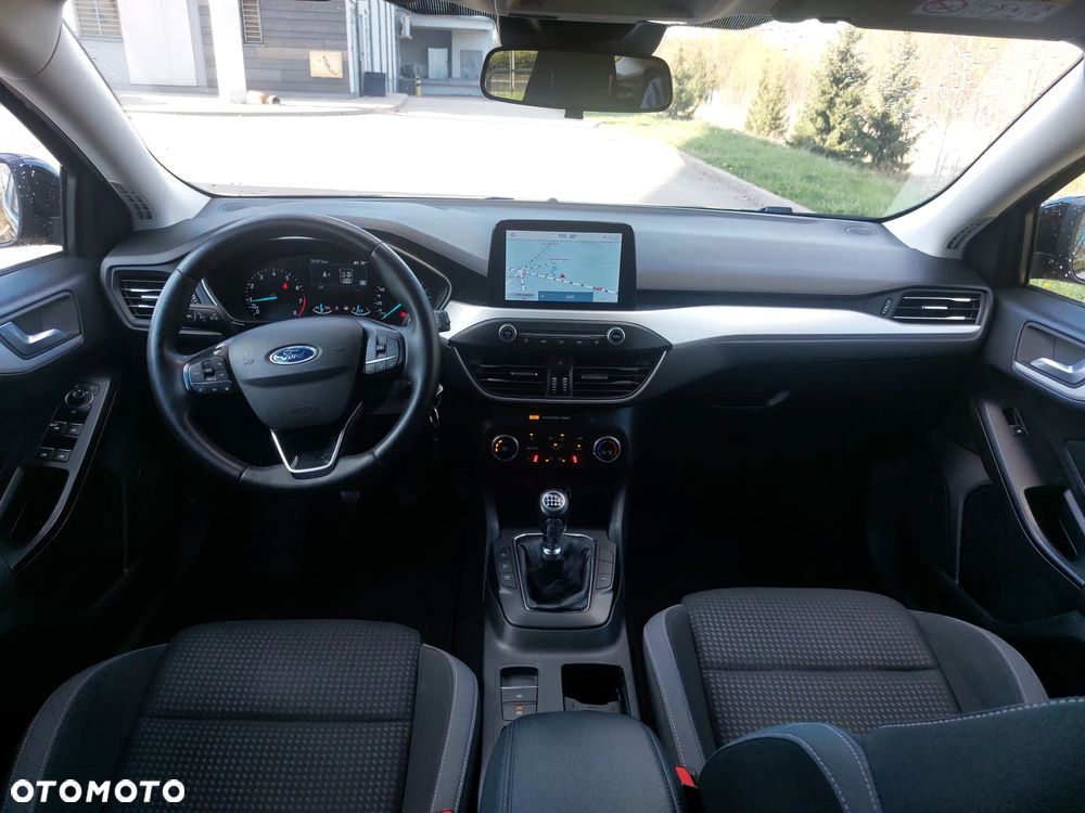 Ford Focus 1.0 EcoBoost Titanium Style - 11