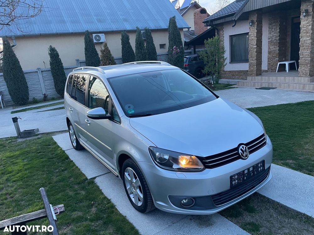 Volkswagen Touran - 14