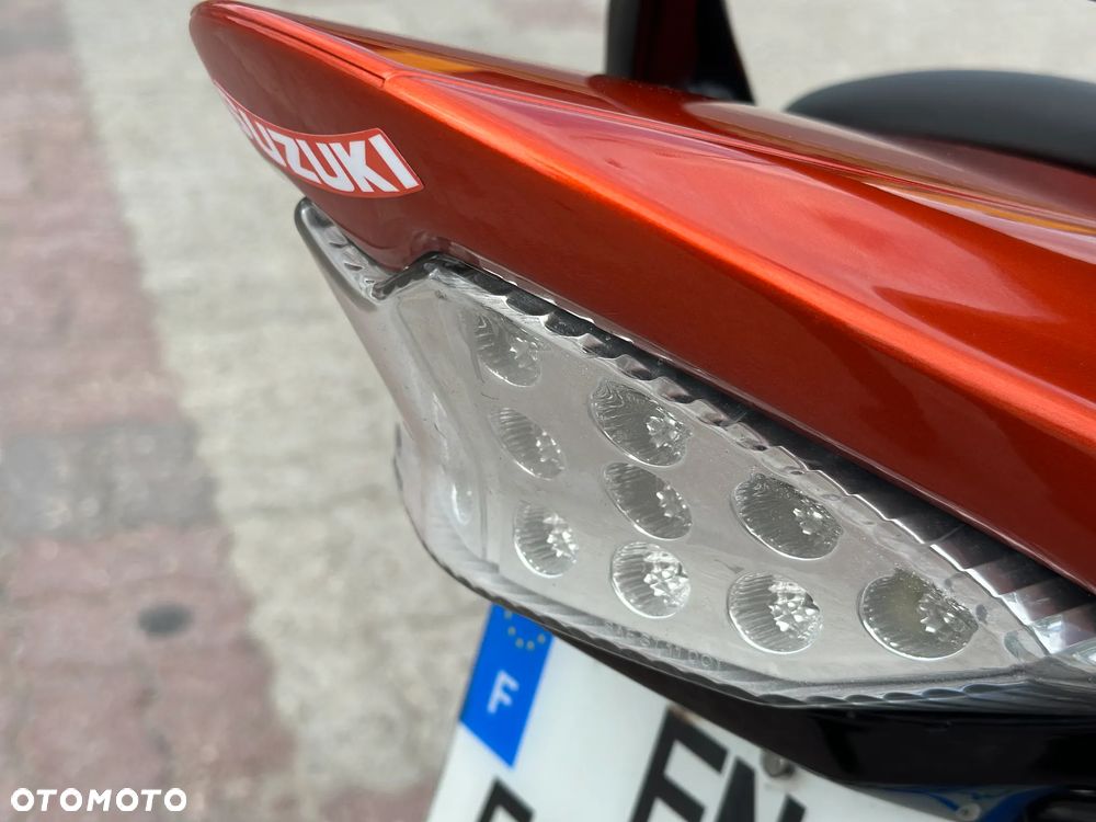 Suzuki GSX - 18