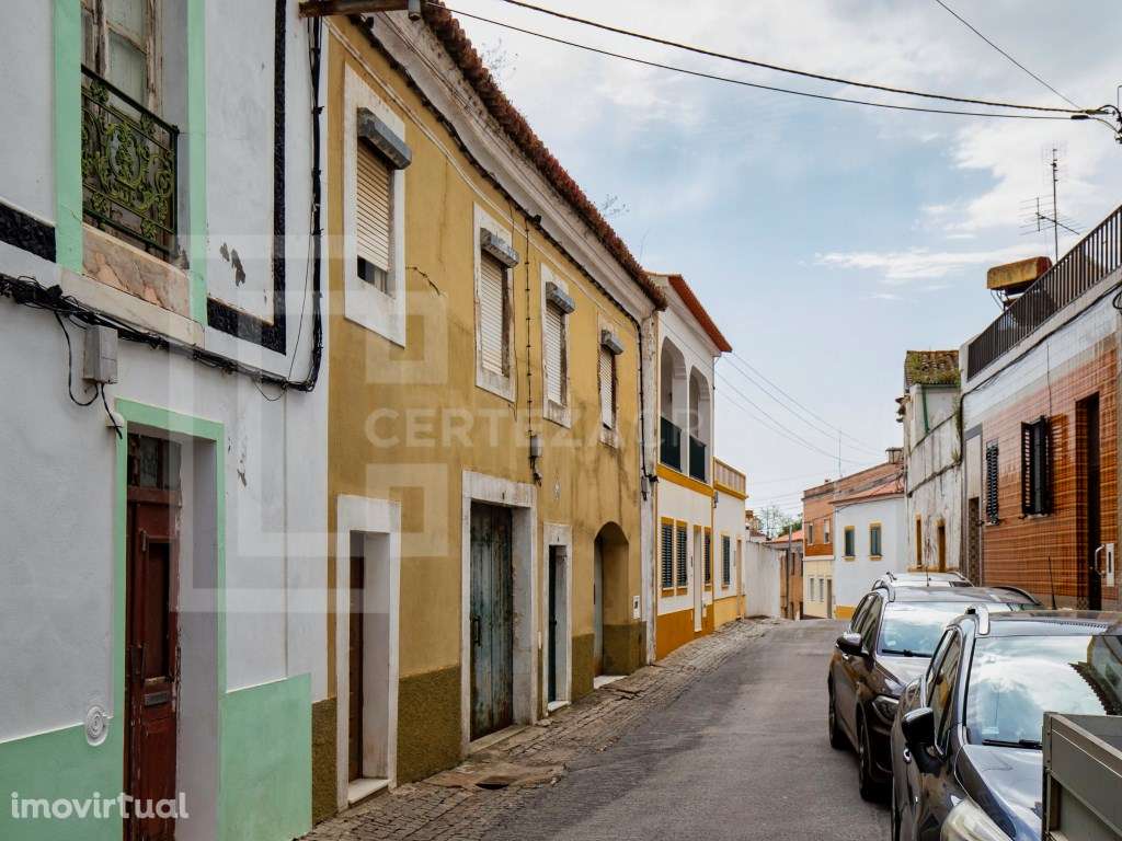 Dois Prédios para Reabilitar no Centro de Sousel - Uma Oportunidade... - Grande imagem: 4/18