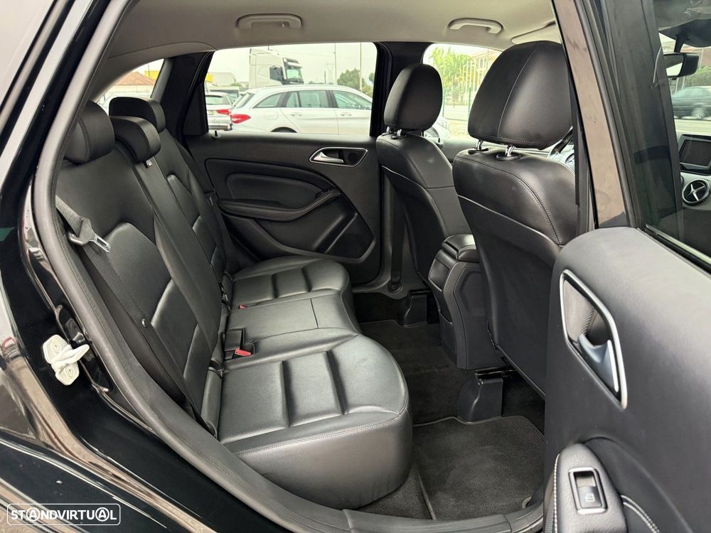 Mercedes-Benz B 180 CDI BlueEFFICIENCY - 12