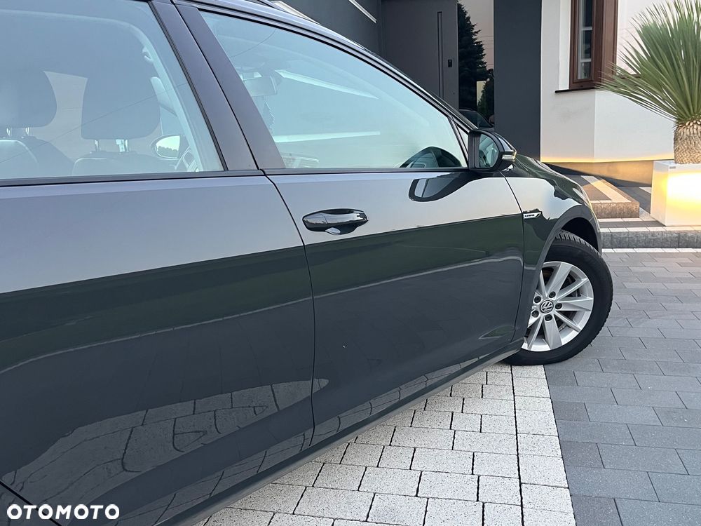 Volkswagen Golf 1.6 TDI BlueMotion Technology Lounge - 28