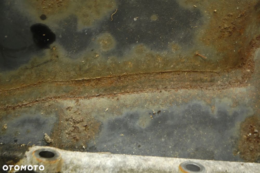 MISKA OLEJOWA IVECO DAILY III 2.3 JTD - 3