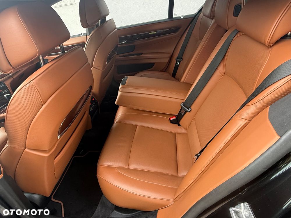 BMW Seria 7 760i - 23