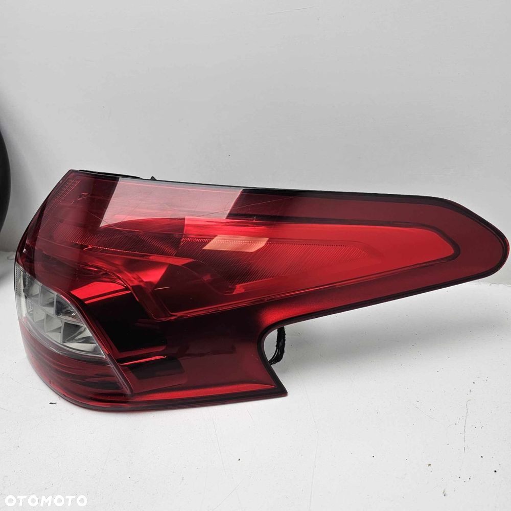 citroen c5 iii x7 kombi lift lampa tylna prawa - 2