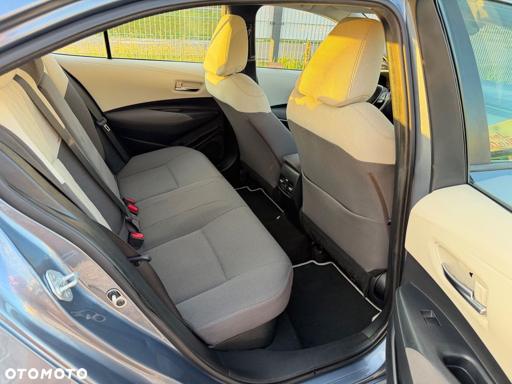 Toyota Corolla 1.8 Hybrid Comfort - 27