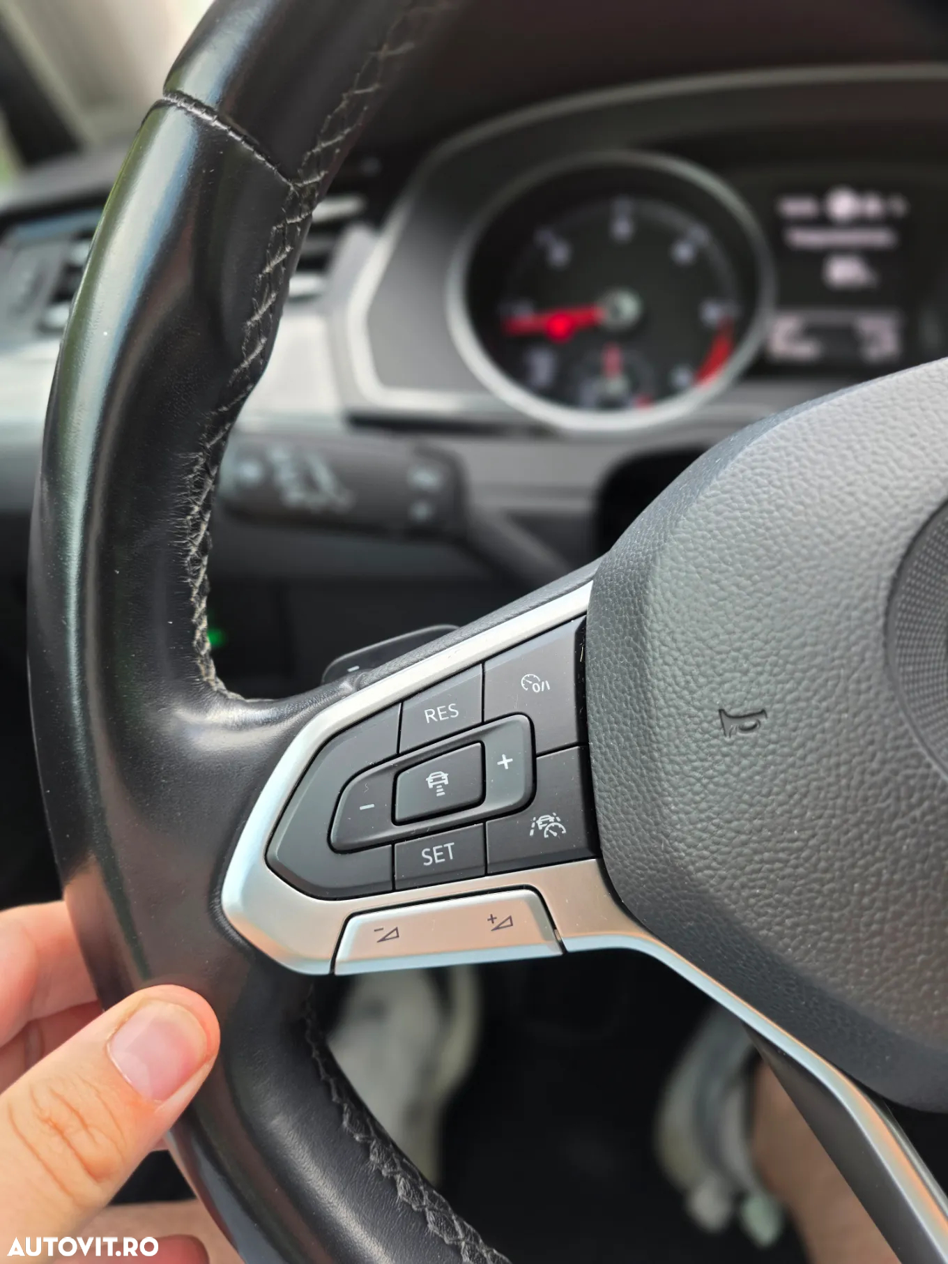 Volkswagen Passat - 22