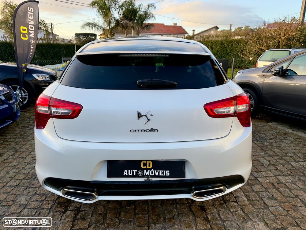 Citroën DS5 e-HDi 115 EGS6 SoChic - 4