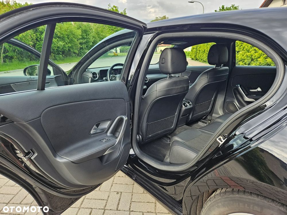 Mercedes-Benz Klasa A 180 Progressive 7G-DCT - 21