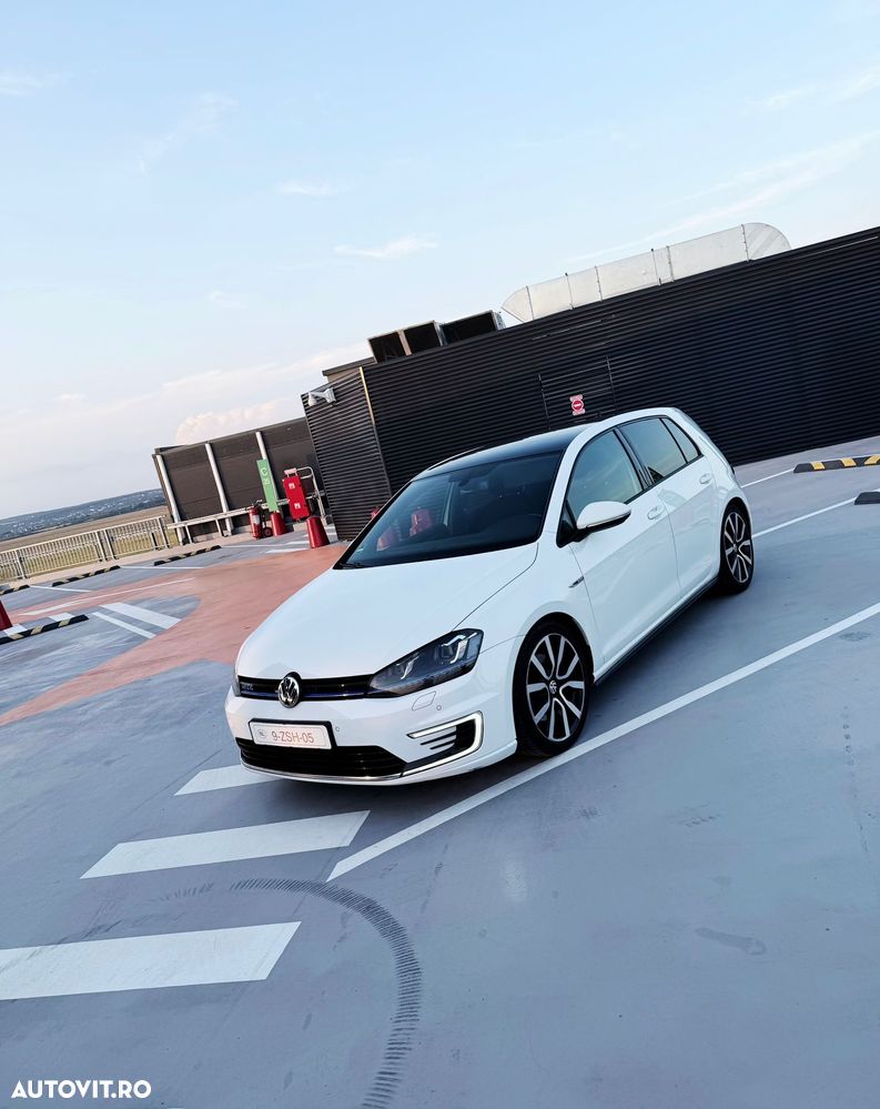Volkswagen Golf 1.4 TSI BlueMotion Technology DSG Highline - 1