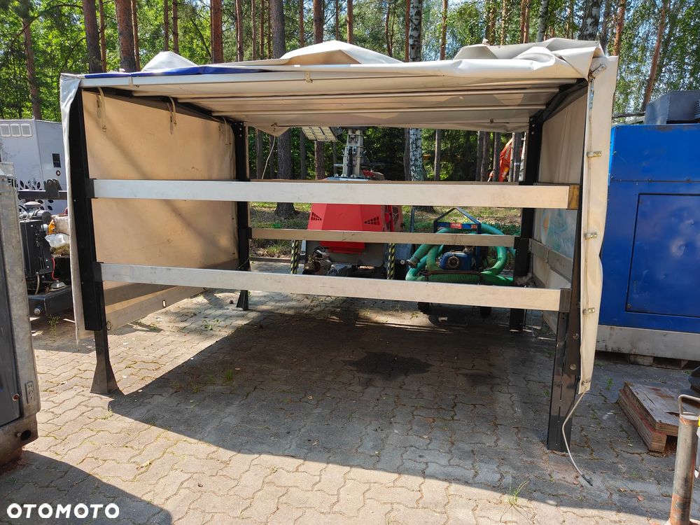 Plandeka ze stelażem Volkswagen Crafter - 11