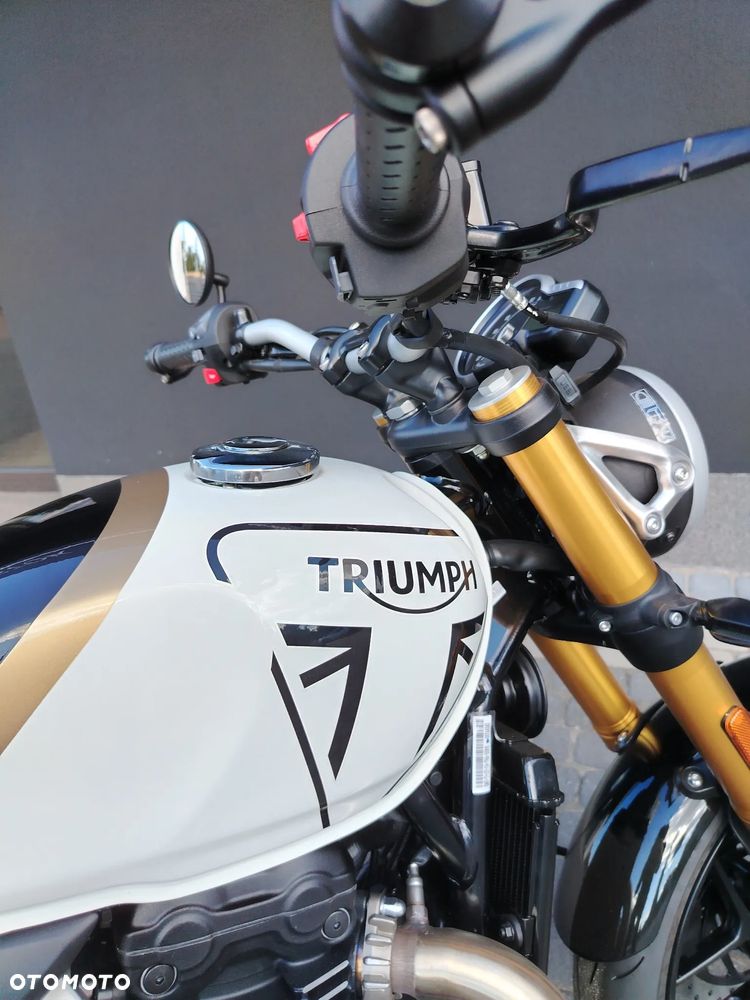 Triumph Speed Four - 11
