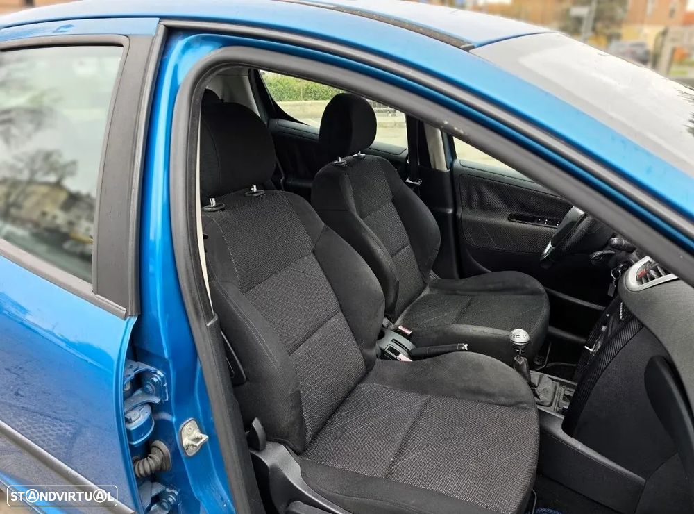 Peugeot 207 1.6 HDi Sport - 4