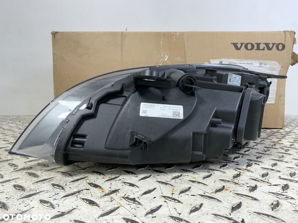 NOWA ORYGINALNA LAMPA VOLVO V40 S40 II 2 LIFT FL 12-16 PRAWA PRZEDNIA PRZÓD 3142004 31467077 - 8