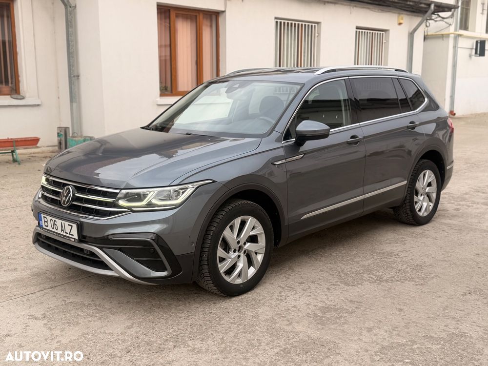 Volkswagen Tiguan - 1