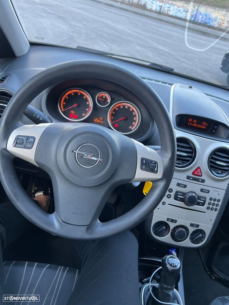 Opel Corsa 1.2 Cosmo - 12