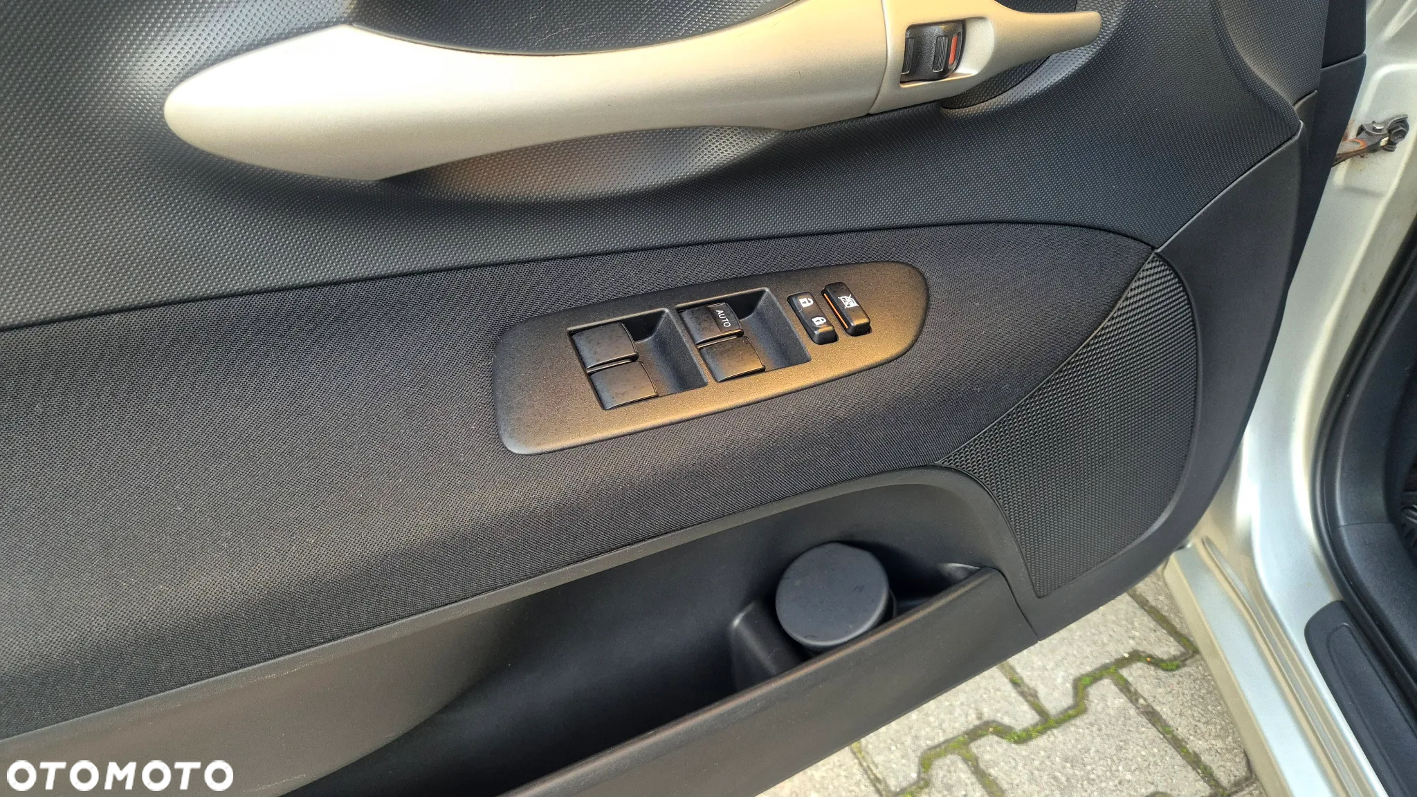 Toyota Auris 1.6 VVT-i Sol - 14