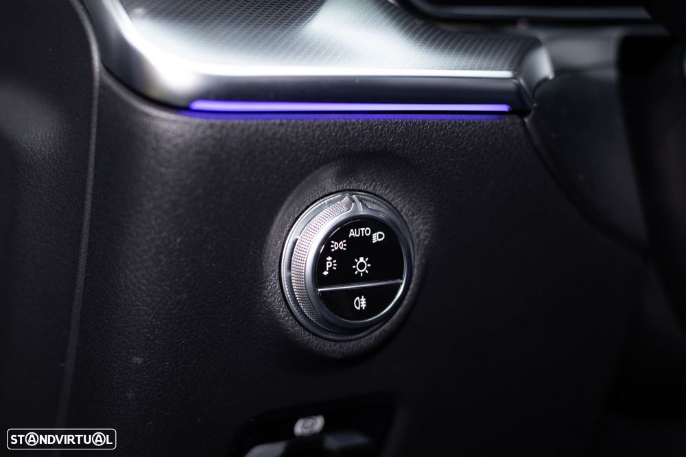 Mercedes-Benz C 300 e AMG Line - 33