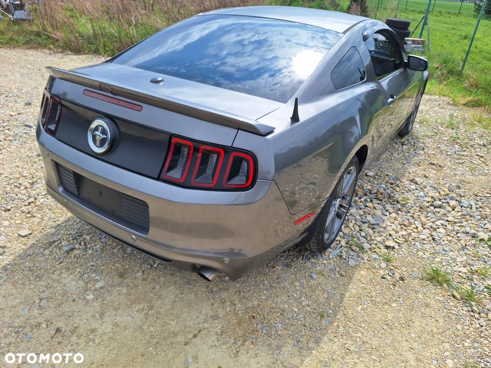 Ford Mustang 3.7 V6 Premium - 6