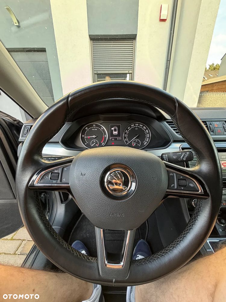 Skoda Superb 2.0 TDI Ambition - 18