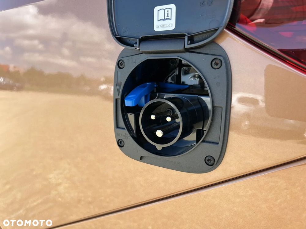 Volkswagen California - 36