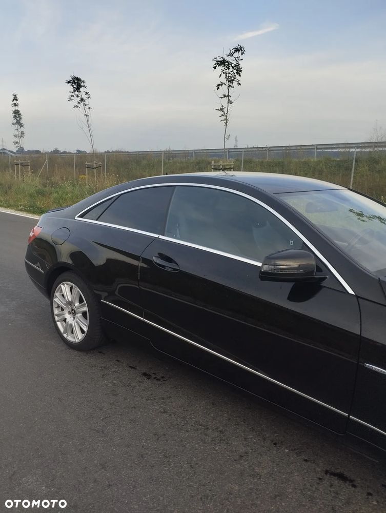 Mercedes-Benz Klasa E 200 BlueEFFICIENCY 7G-TRONIC Avantgarde - 9