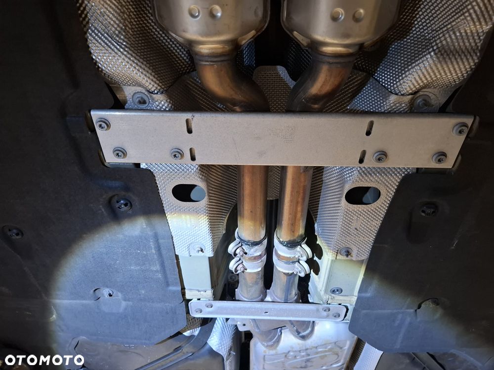 Audi A8 4.0 TFSI Quattro - 39