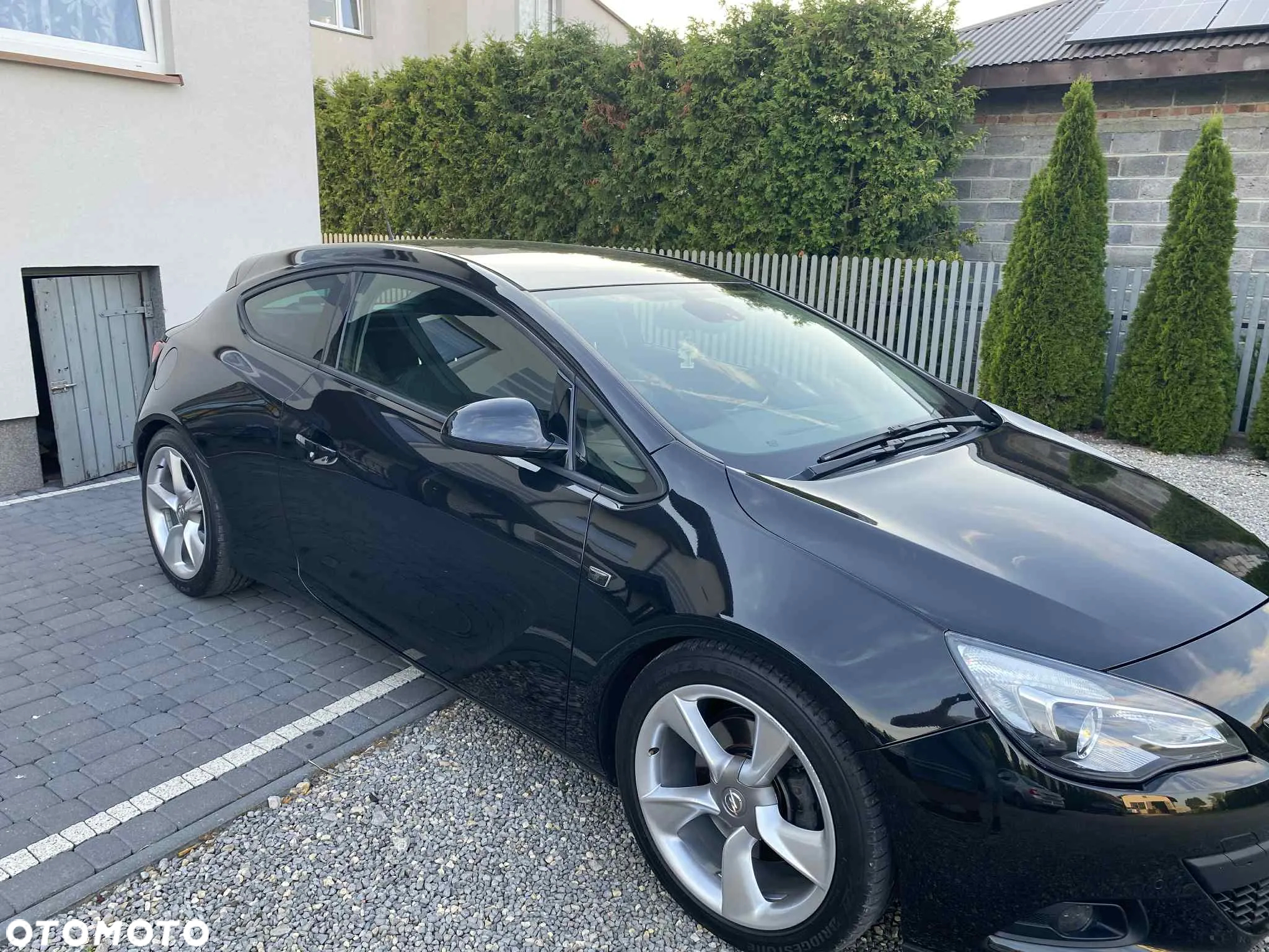 Opel Astra GTC 1.4 Turbo - 11