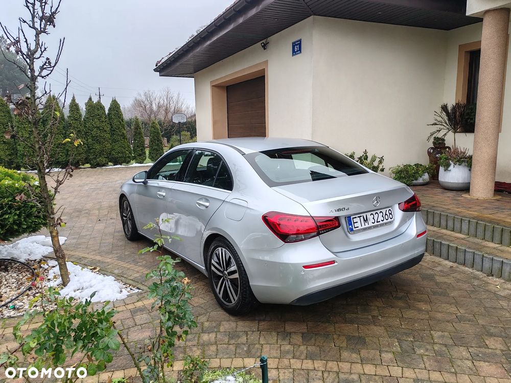 Mercedes-Benz Klasa A 180 d 7G-DCT Edition 19 - 12