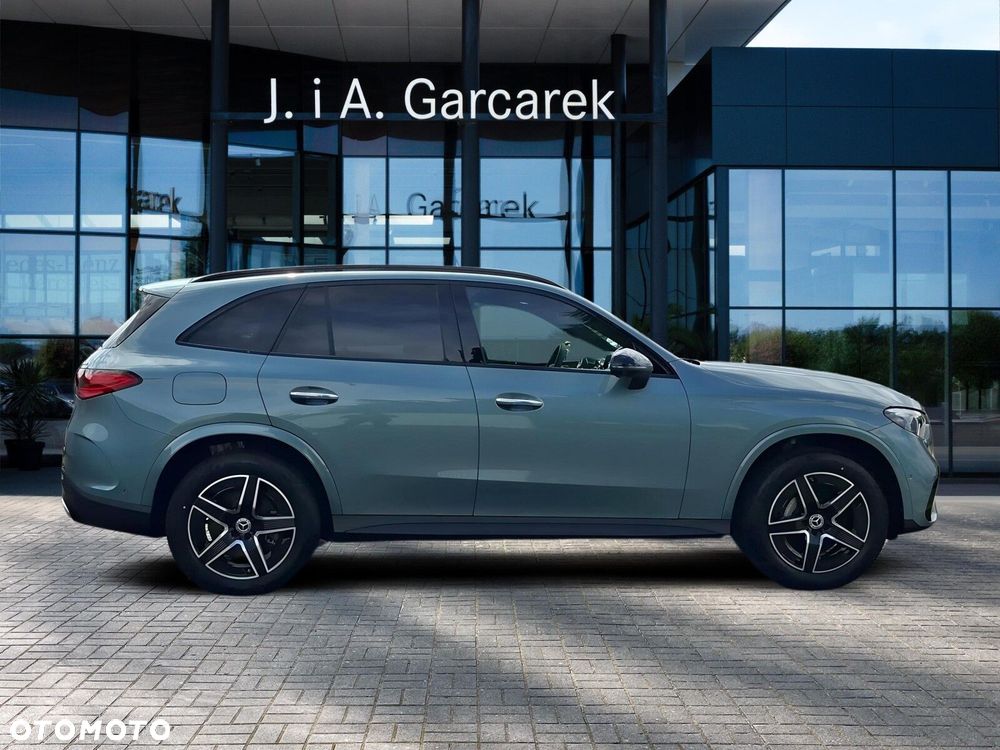Mercedes-Benz GLC - 7