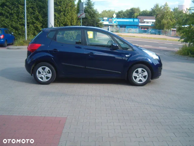 Kia Venga - 14