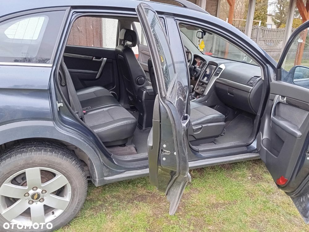 Chevrolet Captiva 2.0 d LT medium - 13