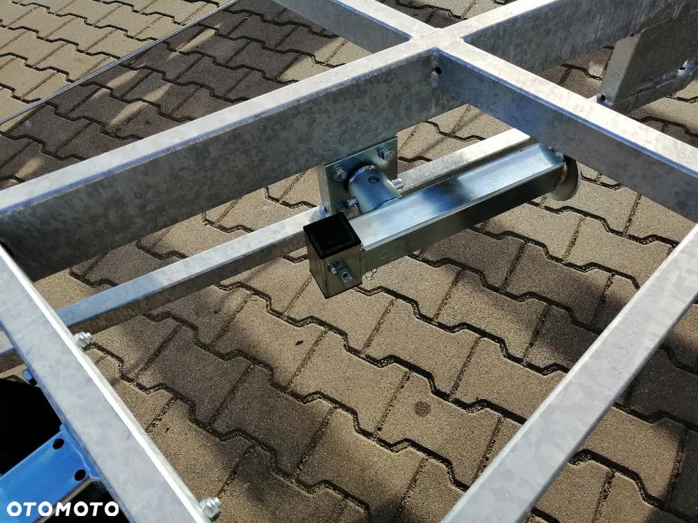 Besttrailers TINY HOUSE (Domki mobilne) 7,2x2,45 m DMC 3500 kg, 2 osie, 13", 4 podpory - 4