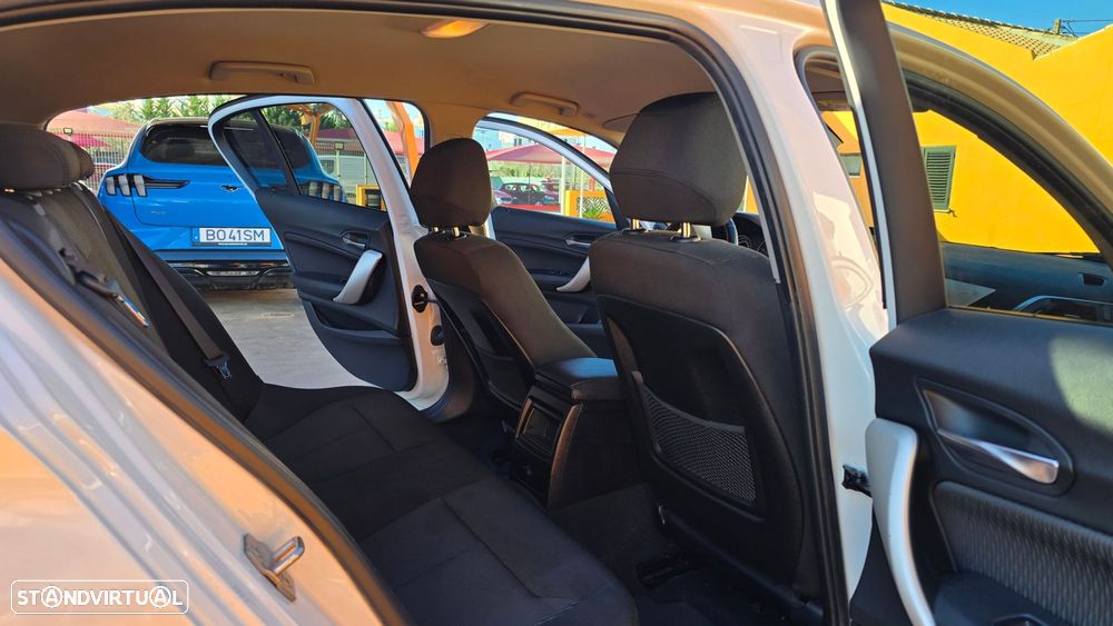 BMW 116 d Advantage Auto - 15