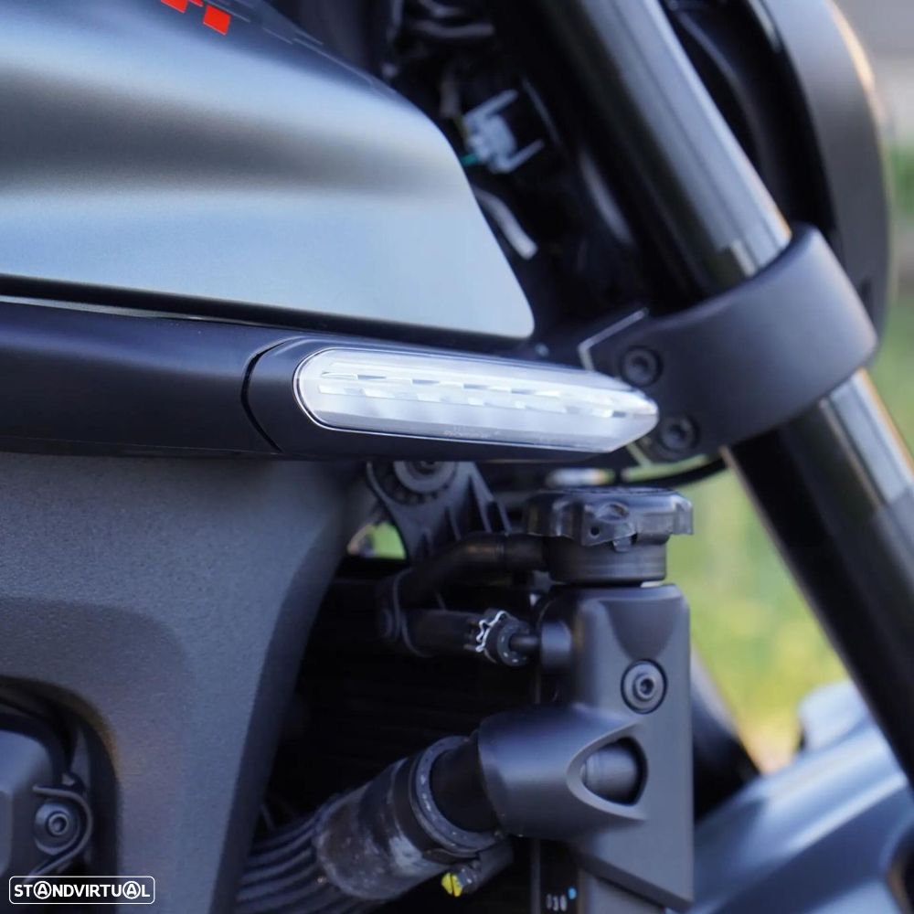 Ducati Monster - 31