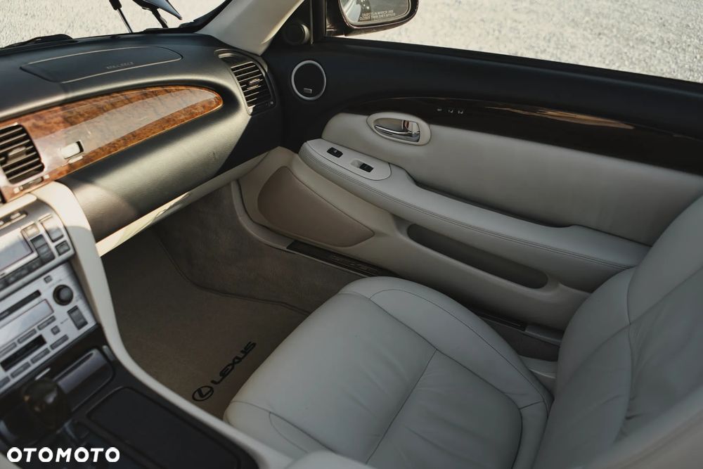 Lexus SC Prestige - 14