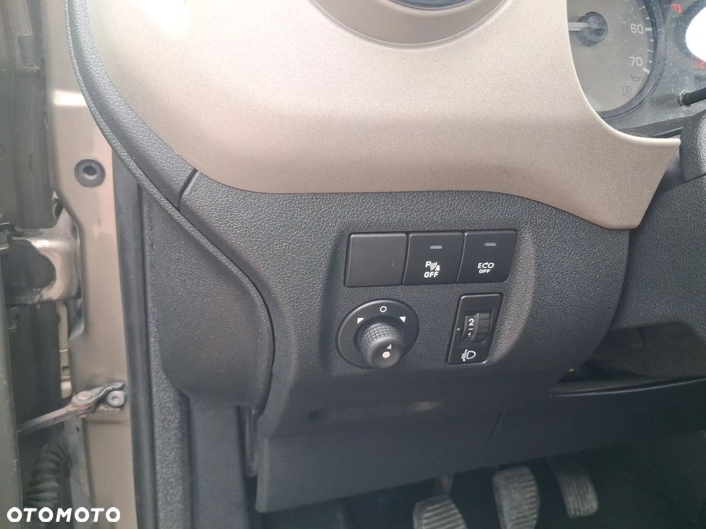 Citroën Berlingo 1.6 HDi XTR - 28