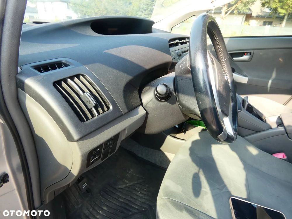 Toyota Prius - 21