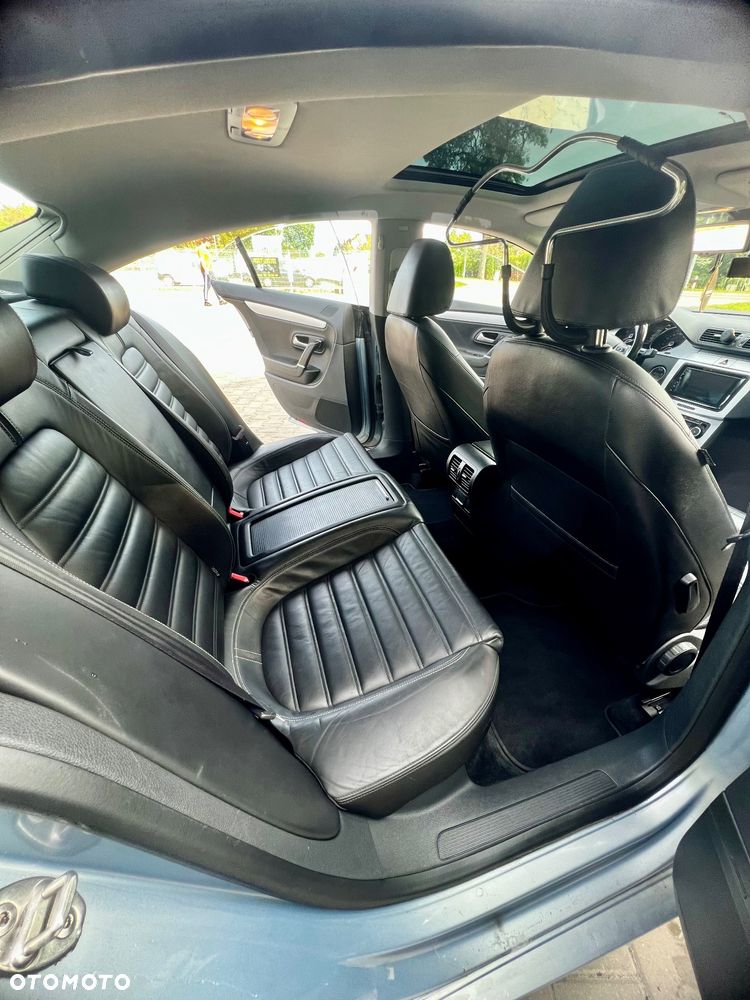 Volkswagen Passat CC - 8