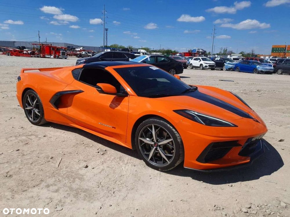 Chevrolet Corvette - 3